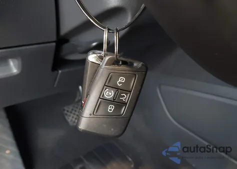 2021 Volkswagen Atlas Cross Sport 2.0T Se W/Technology from USA, damaged, VIN 1V2KC2CA7MC204345